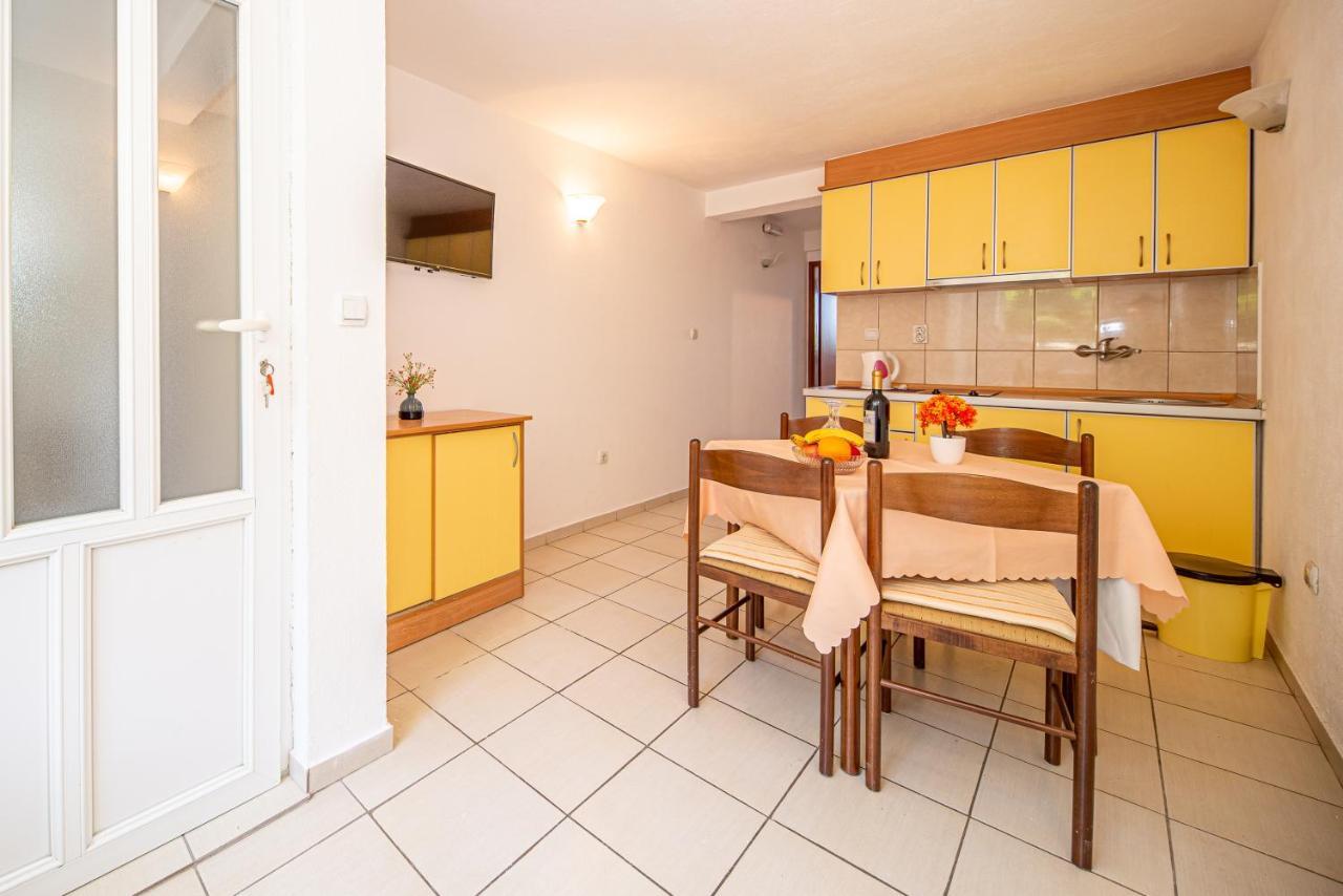 Apartment Knezevic Петровац Экстерьер фото