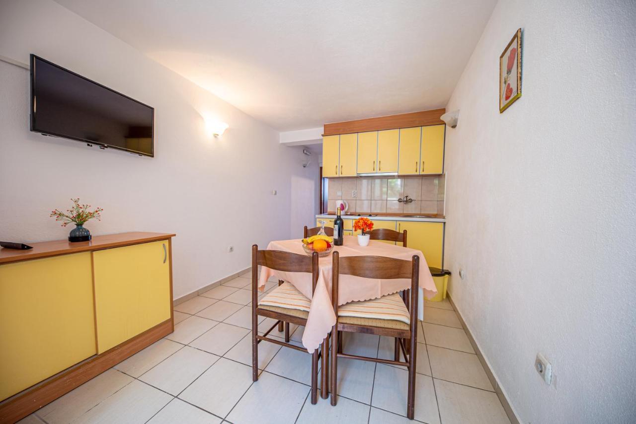 Apartment Knezevic Петровац Экстерьер фото