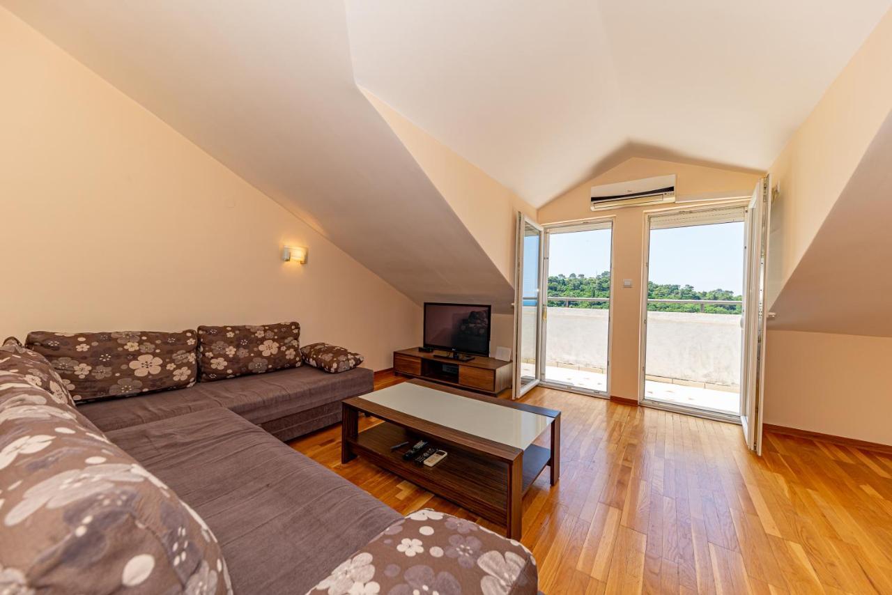 Apartment Knezevic Петровац Экстерьер фото