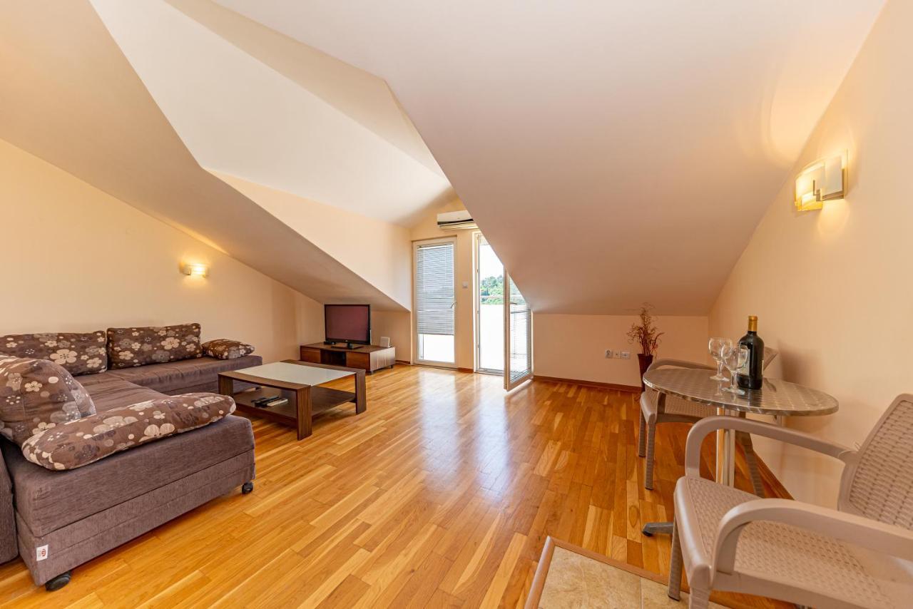 Apartment Knezevic Петровац Экстерьер фото