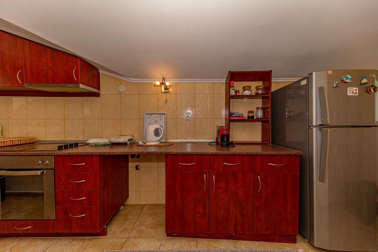 Apartment Knezevic Петровац Экстерьер фото