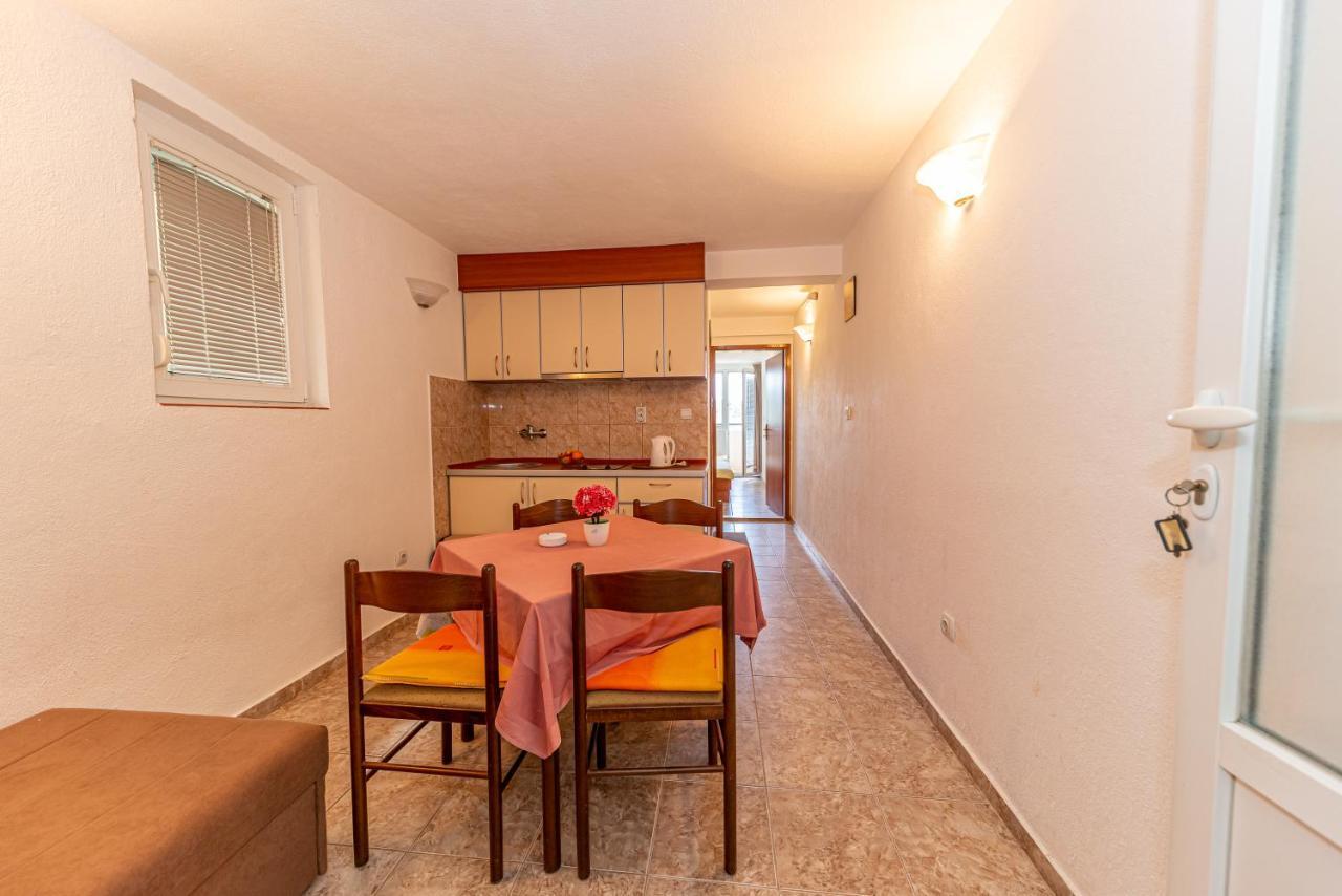 Apartment Knezevic Петровац Экстерьер фото