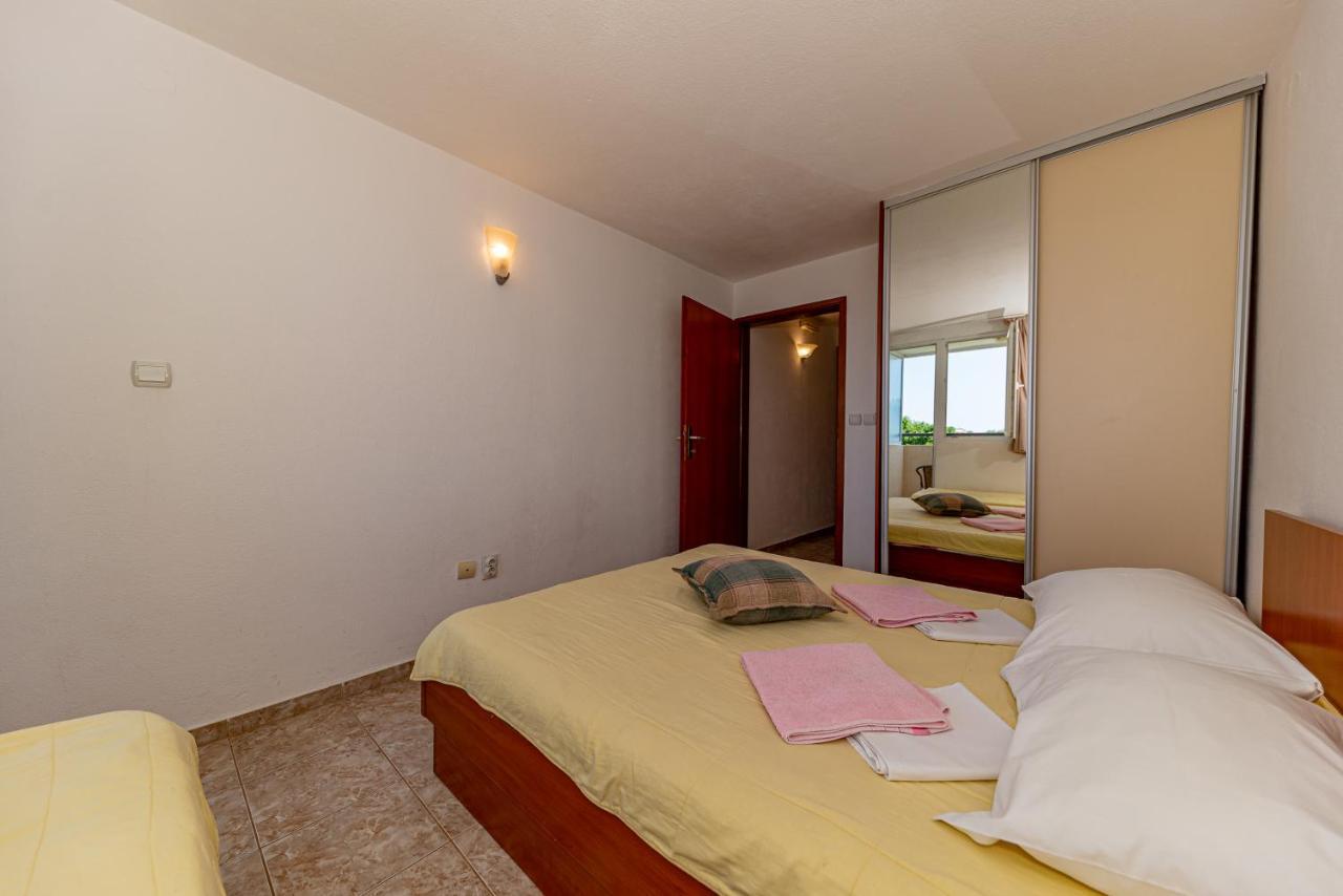 Apartment Knezevic Петровац Экстерьер фото