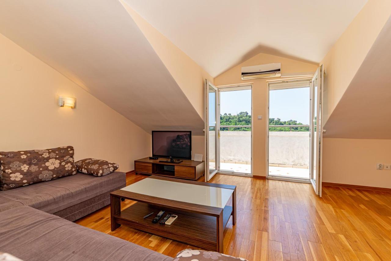 Apartment Knezevic Петровац Экстерьер фото