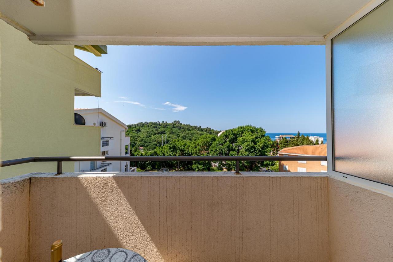 Apartment Knezevic Петровац Экстерьер фото