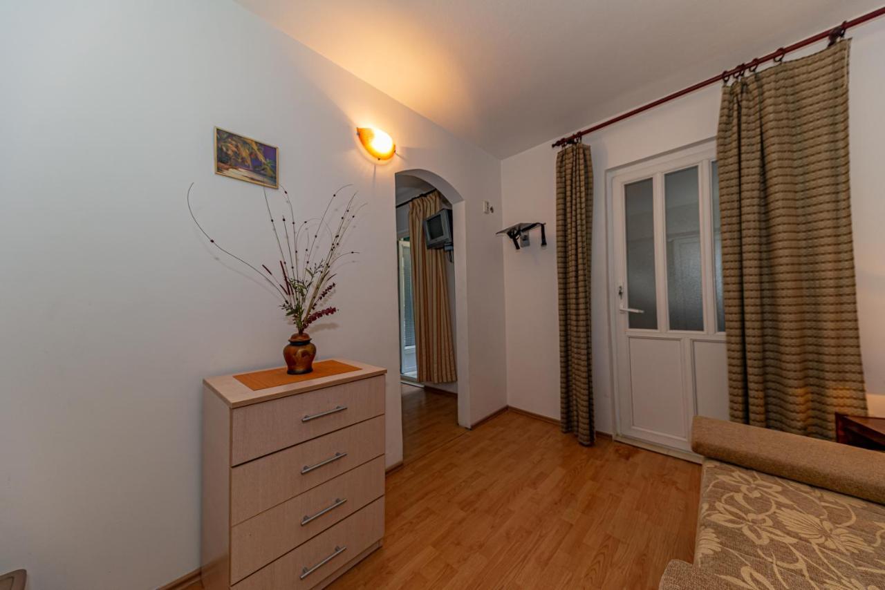 Apartment Knezevic Петровац Экстерьер фото