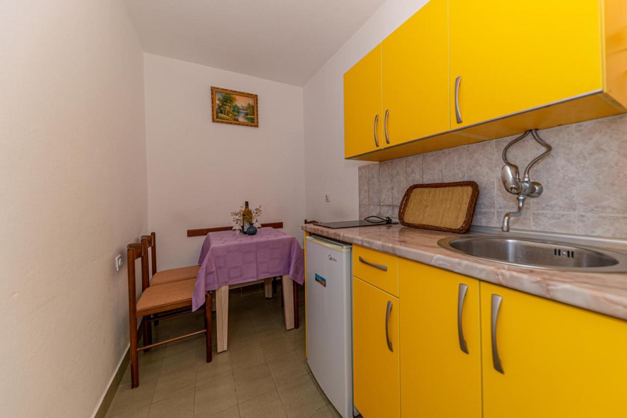 Apartment Knezevic Петровац Экстерьер фото