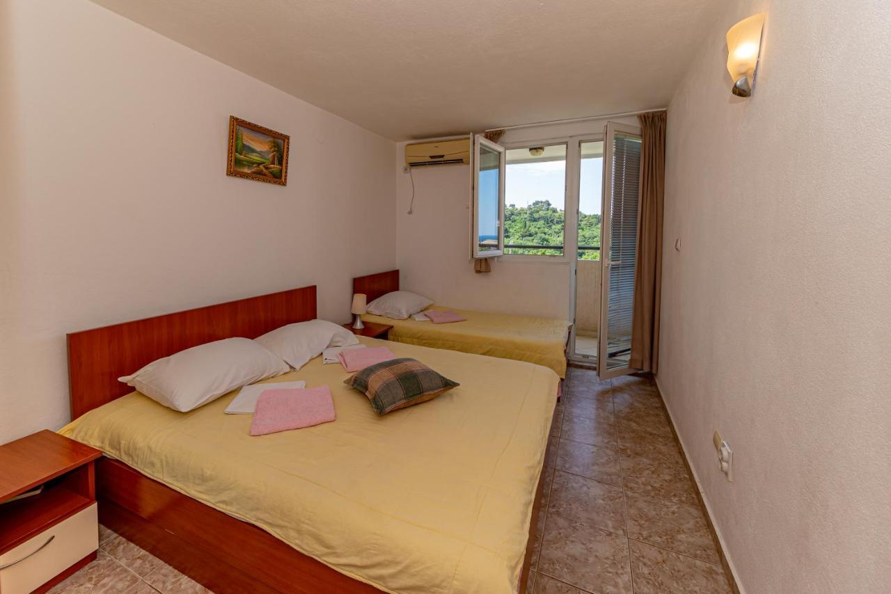 Apartment Knezevic Петровац Экстерьер фото